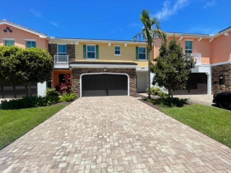 Palm Beach Gardens Townhome: 12885 Trevi Isle