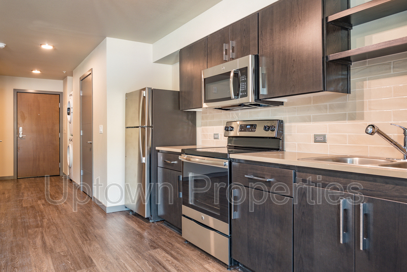 Portland House: 5885 SW Macadam Avenue