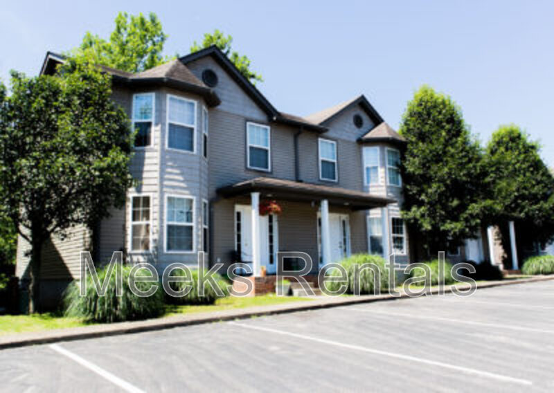 Hurricane Townhome: 32 Mill Rd.