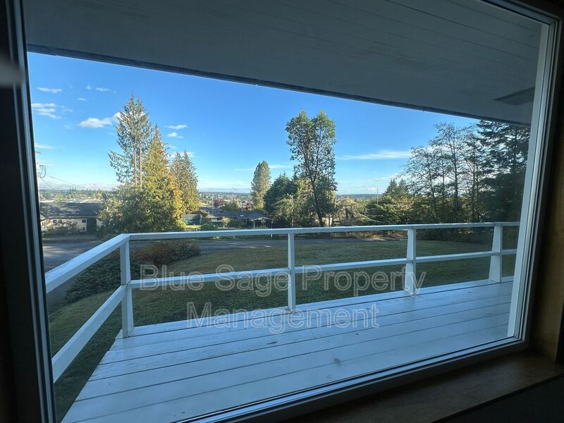 Sequim House: 421 Reservoir Rd