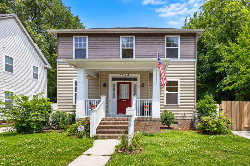 Norfolk House: 1514 Corprew Avenue