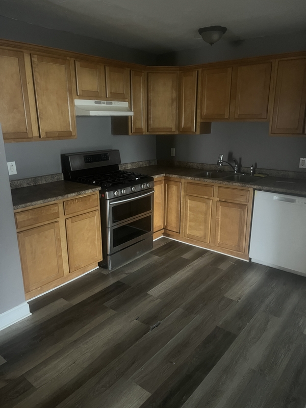 Fall River Condo: 260 Fountain St - D5