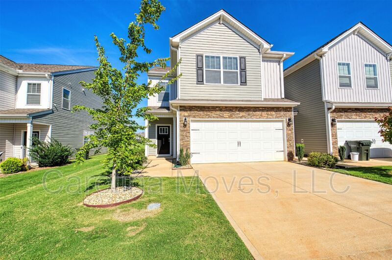 Greer House: 572 Yellow Fox Road