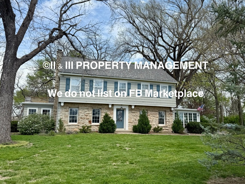 Kansas City House: 1314 West Red Bridge Road