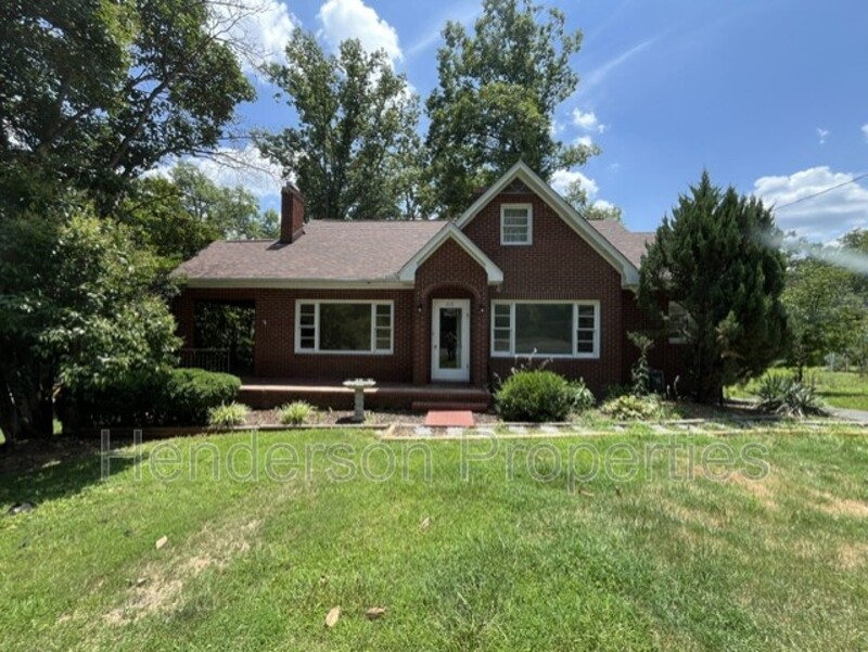 Albemarle House: 1631 Maple Ave