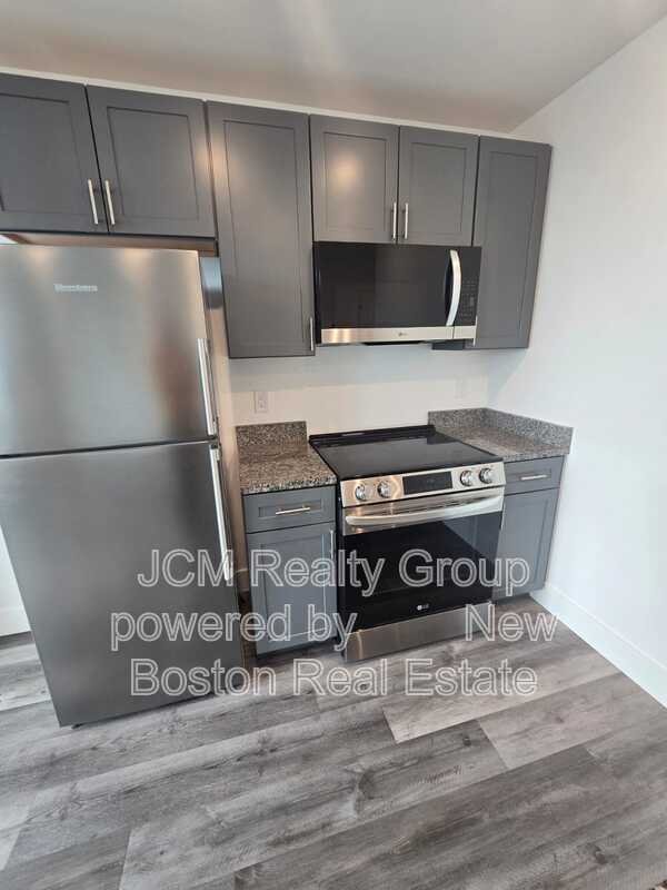 Lynn Condo: 585 Essex Street