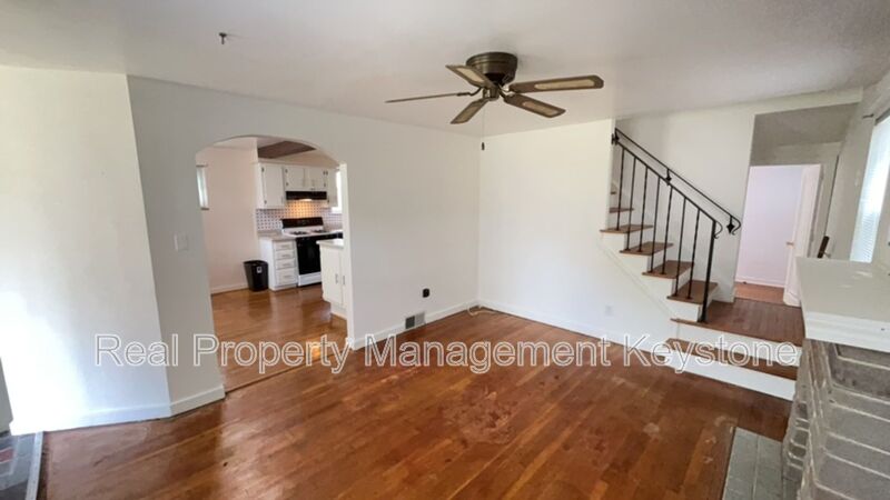 Pittsburgh House: 51 Taylor Street