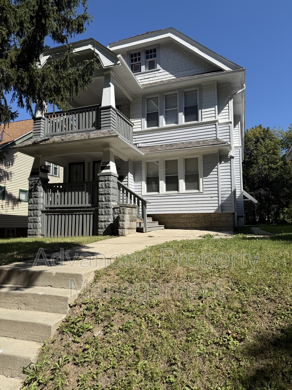 Milwaukee Condo: 2548 North 51st Street