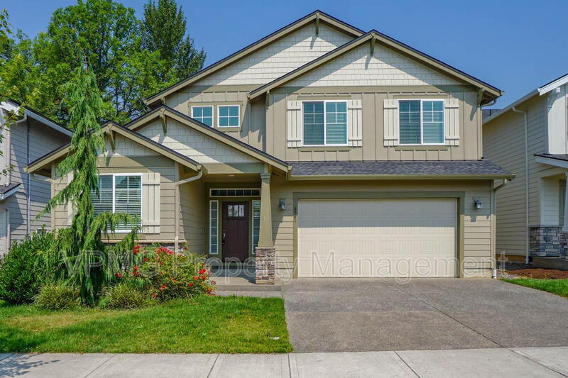 Camas House: 6301 North 89th Avenue