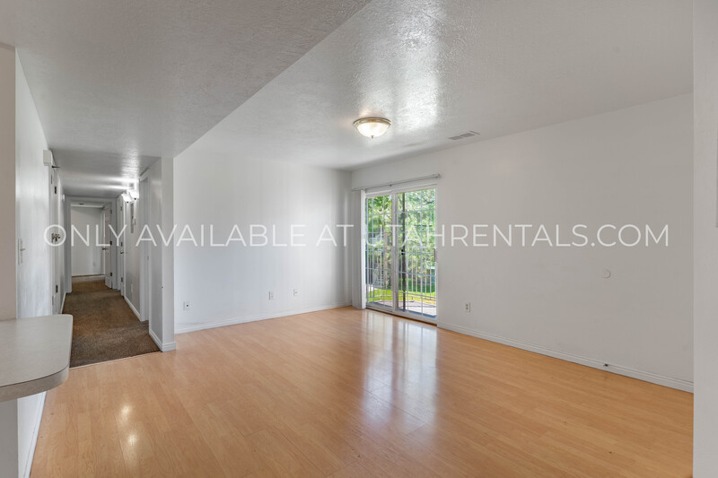 Orem House: 1453 N 1250 W