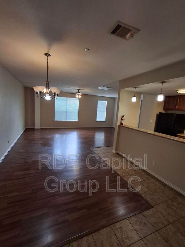 Dallas Condo: 5203 Bexar St