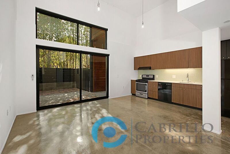 San Diego Condo: 2870 4th Ave