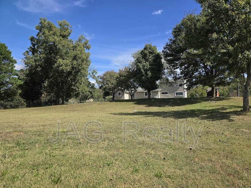 Monroe House: 3320 Griffin Cemetery Road