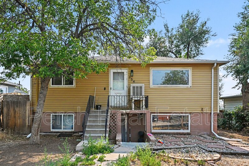 Denver Condo: 954 Winona Court