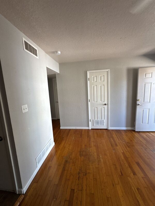 Lawrence Condo: 1403 Tennessee St - 10