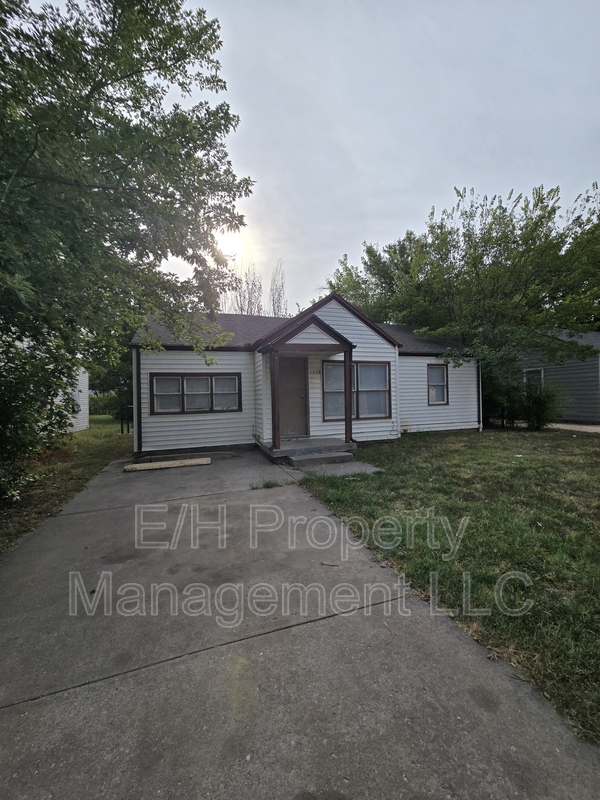 Wichita House: 1338 North Volutsia