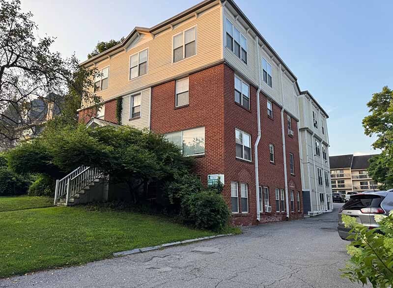 Burlington Condo: 361 Pearl Street, Unit 4