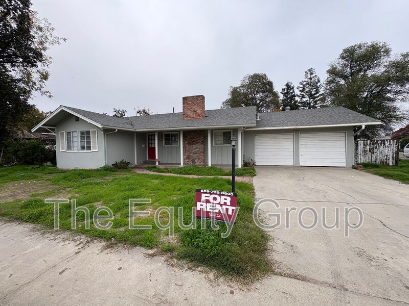 Visalia House: 1044 South Linda Vista St