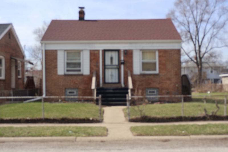 Gary House: 2572-76 Van Buren Place