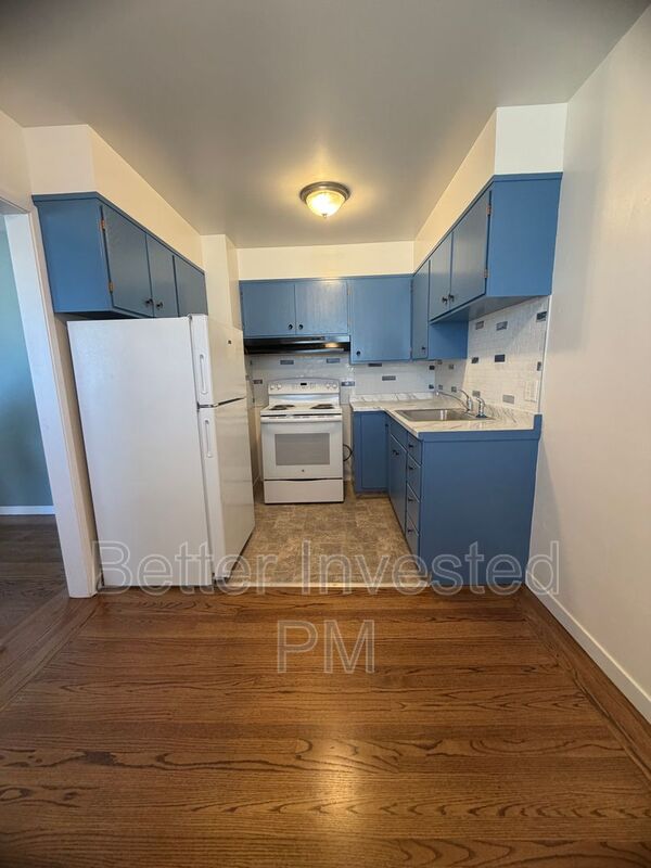 San Francisco Condo: 2400 39th Ave