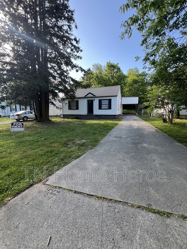Knoxville House: 2813 Boright Place