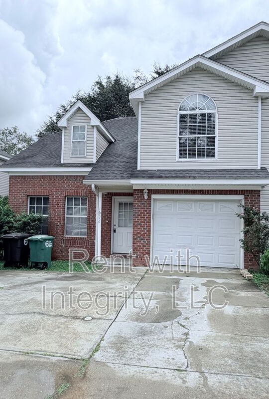 Tallahassee House: 1635 Corey Wood Cir
