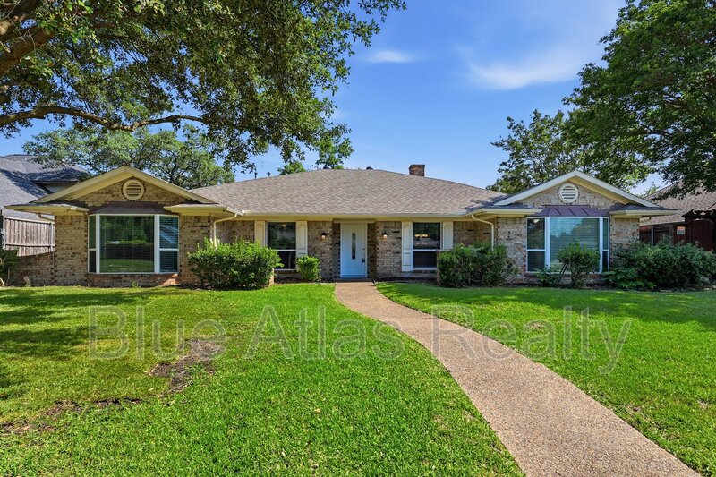 Plano House: 3304 Big Horn Trail