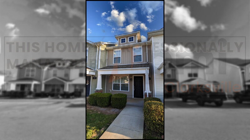 Clarksville House: 311 Sam Houston Circle