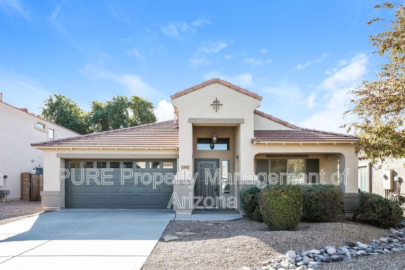 San Tan Valley House: 1443 E Nancy Ave