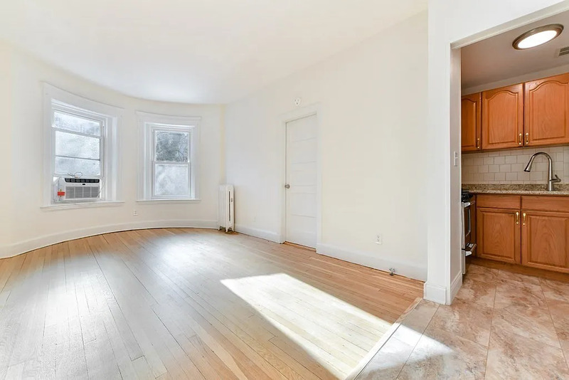 Brookline Condo: 36 Winchester St