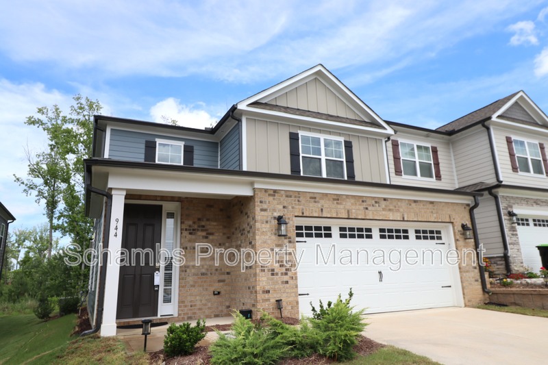 Apex Townhome: 944 Baldwin Ridge Rd