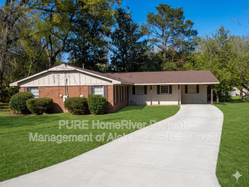 Montgomery House: 1701 Longmeadow Dr