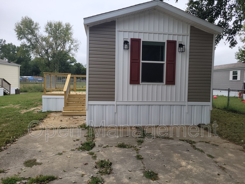Louisville House: 3416 Kramers Ln