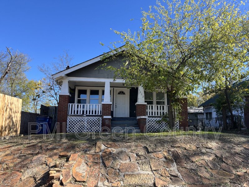 Tulsa House: 1223 S Quaker Ave