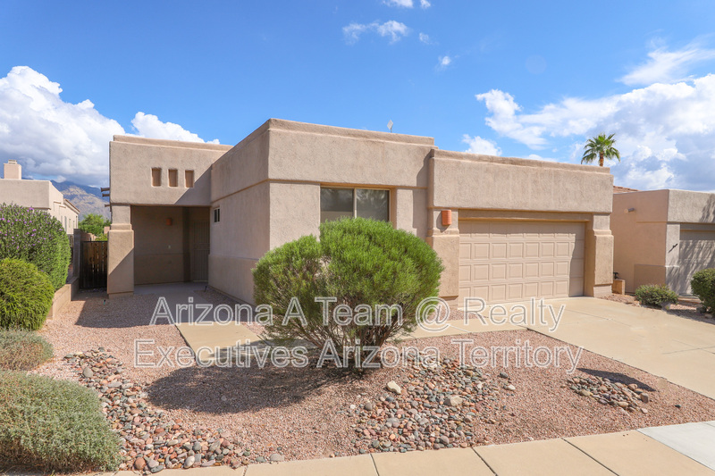 Tucson House: 7427 East Placita Rio Cabo