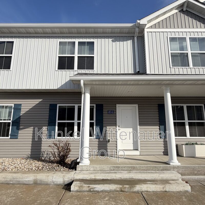 O'FALLON Condo: 8401-D ALLIED WAY