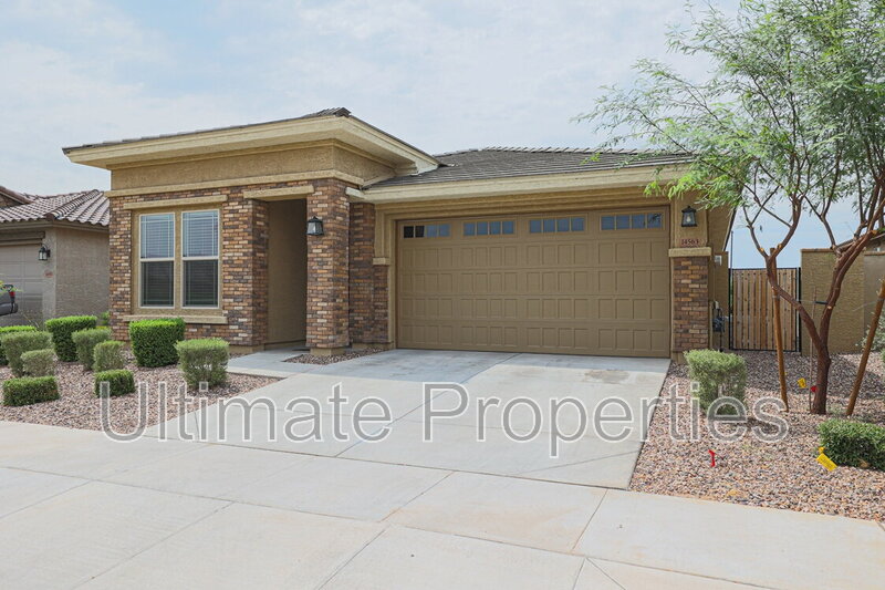Surprise House: 14563 W Dahlia Dr