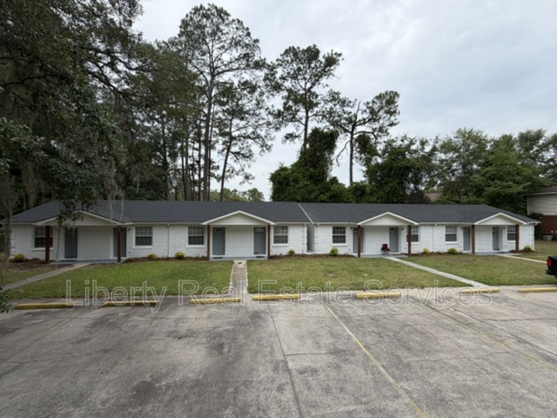 Hinesville Condo: 125 Rolland St