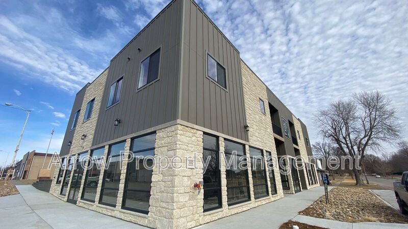 Hickman Condo: 102 Locust Street