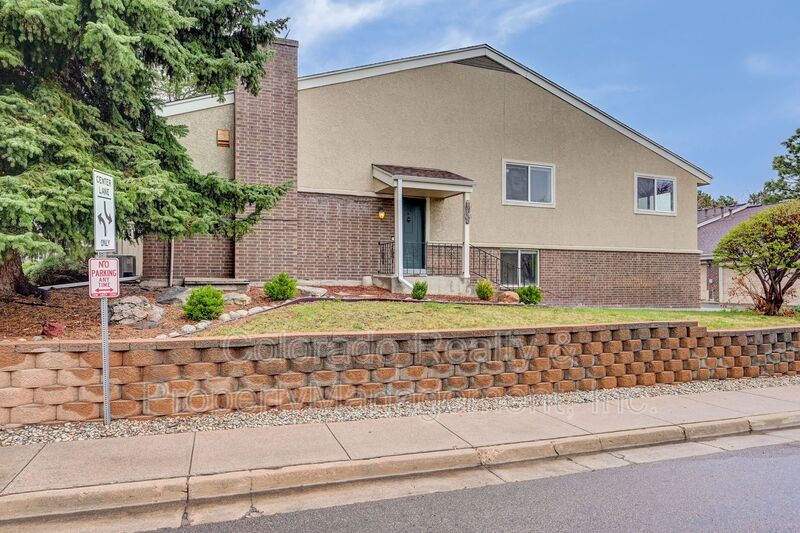 Request a Viewing for 6983 East Girard Avenue Tenant Turner