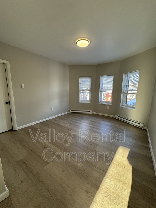 Northampton Condo: 18 Orchard Street - B2