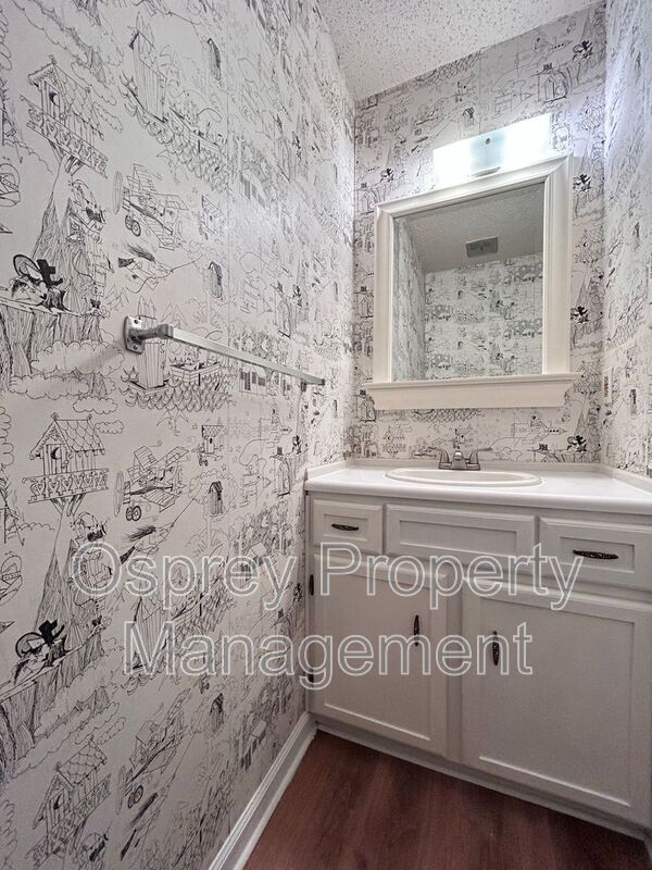 Charming 3-Bedroom Townhome in VB "ASK ABOUT OUR ZERO DEPOSIT" - Photo 4