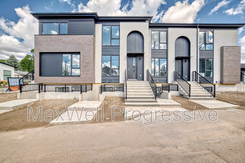 Edmonton Townhome: 11111 51 Street