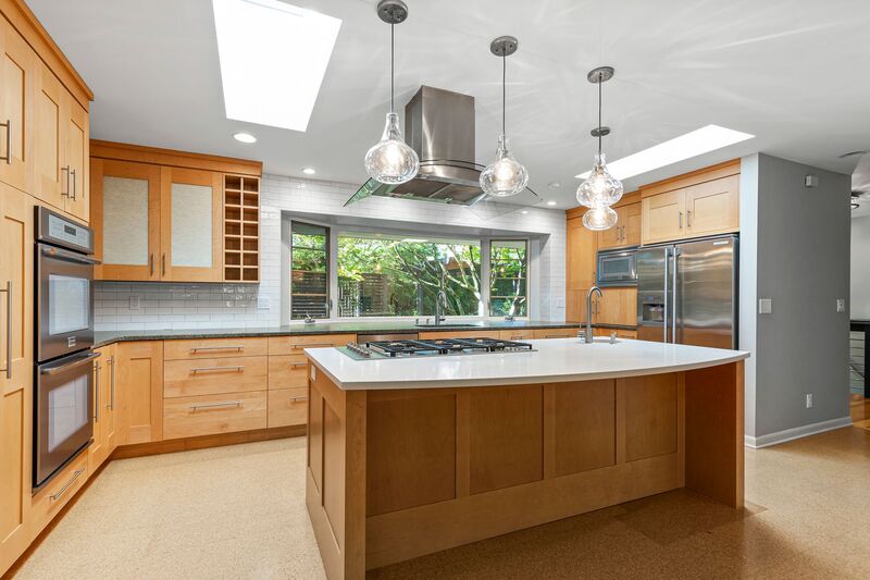 Portland House: 2640 SW Vista Dr