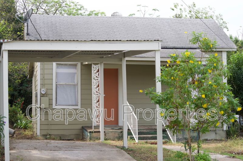 San Antonio House: 521 S Polaris