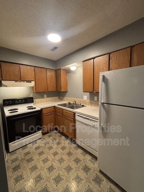 3810 Overland Drive - 3, Lawrence, Kansas rental photo 19 of 20