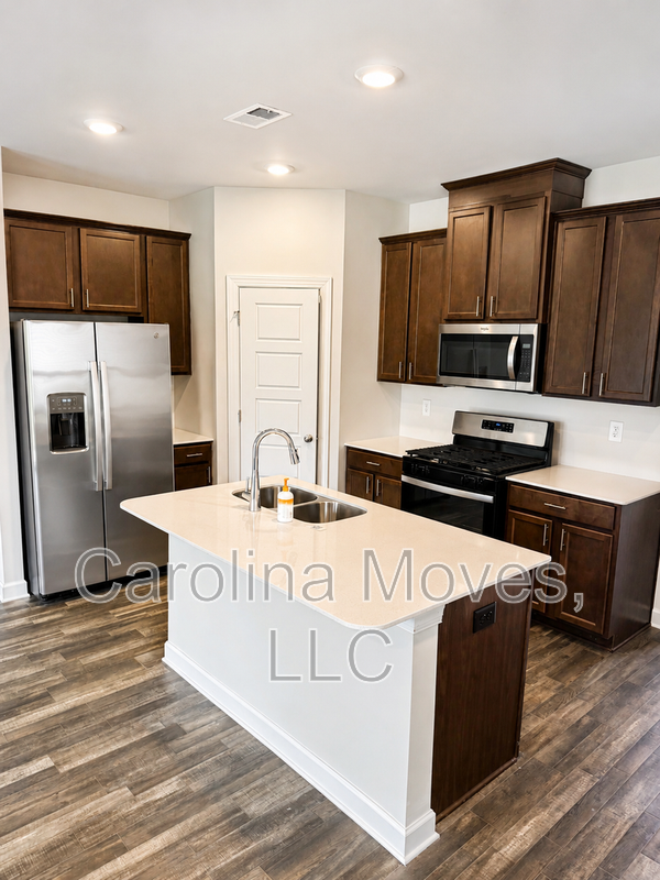 Greenville Townhome: 206A Telford Dr.