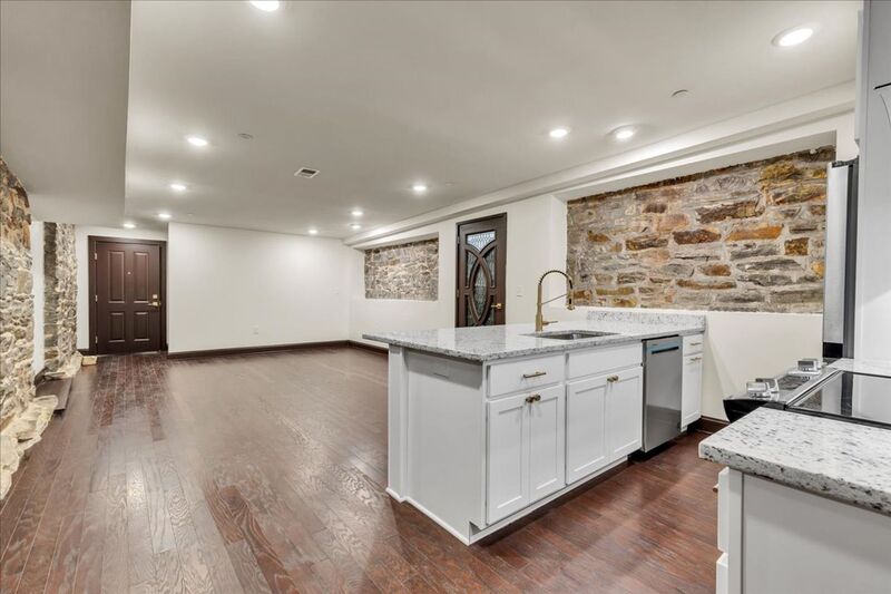 Baltimore Condo: 201 Wilson St