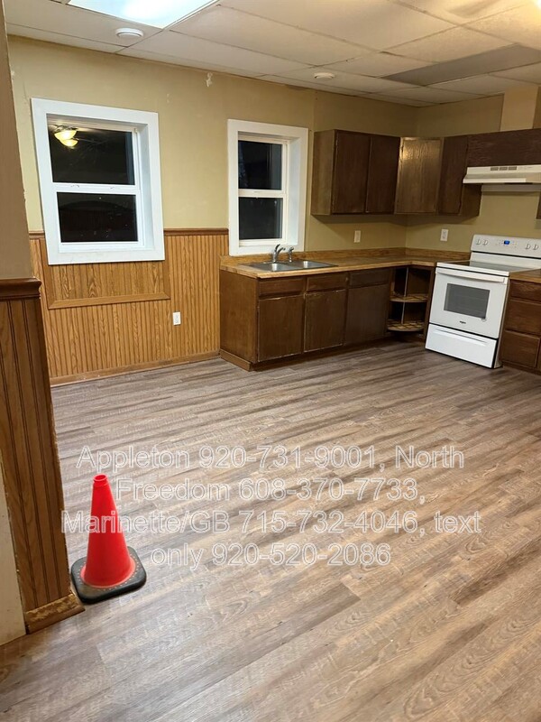 North Freedom Condo: S7559 US 12 B4