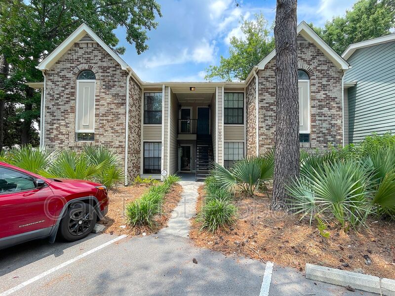 Mt Pleasant Condo: 1829 Villa Maison